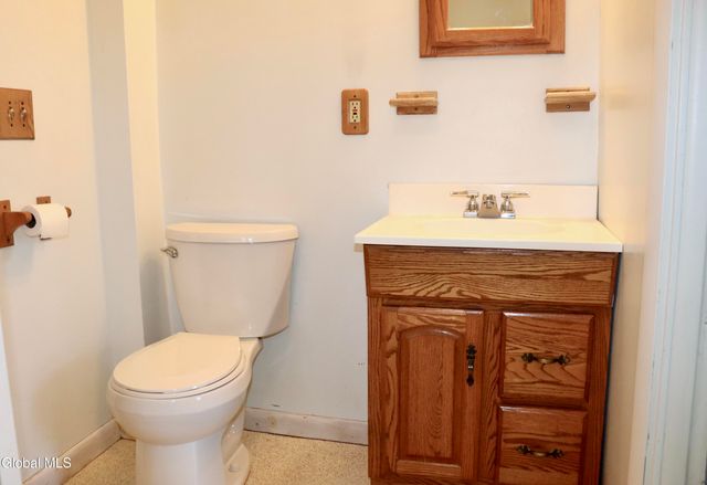 21-23 Dempster Street, Ravena, NY 12143