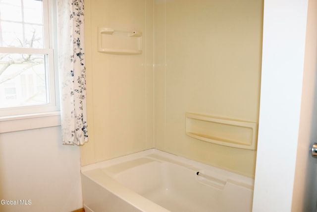 21-23 Dempster Street, Ravena, NY 12143