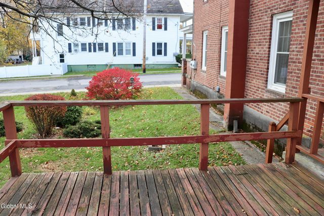 21-23 Dempster Street, Ravena, NY 12143