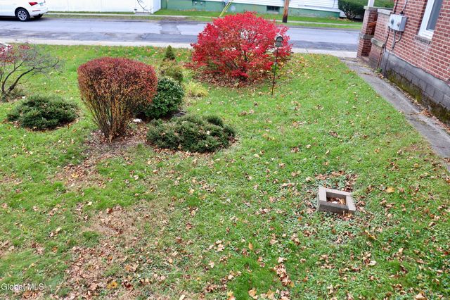 21-23 Dempster Street, Ravena, NY 12143