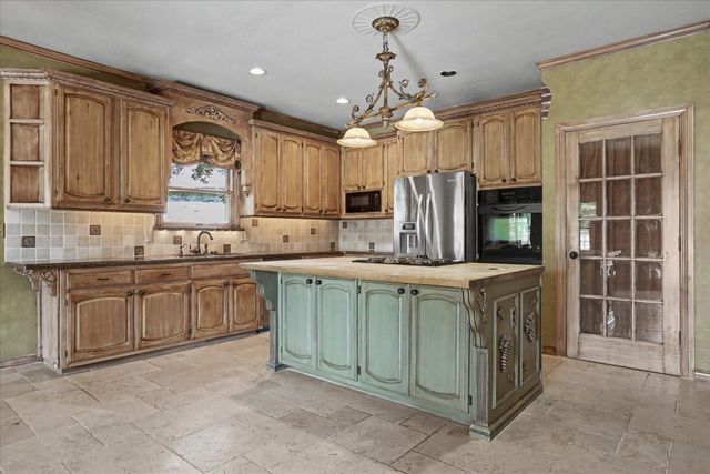 5102 E 104th Place, Tulsa, OK 74137