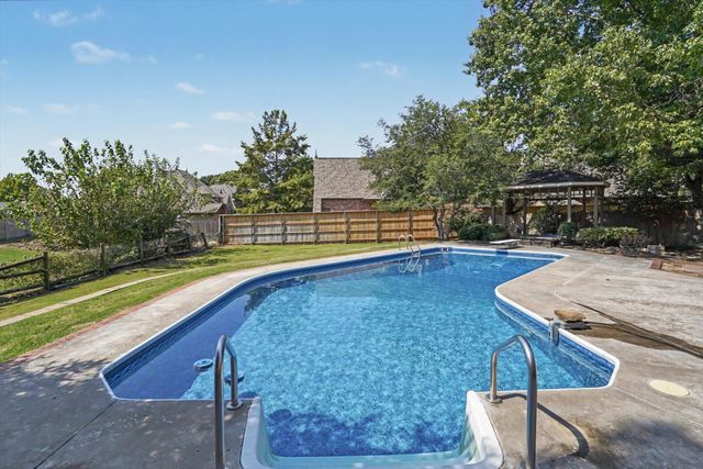 5102 E 104th Place, Tulsa, OK 74137