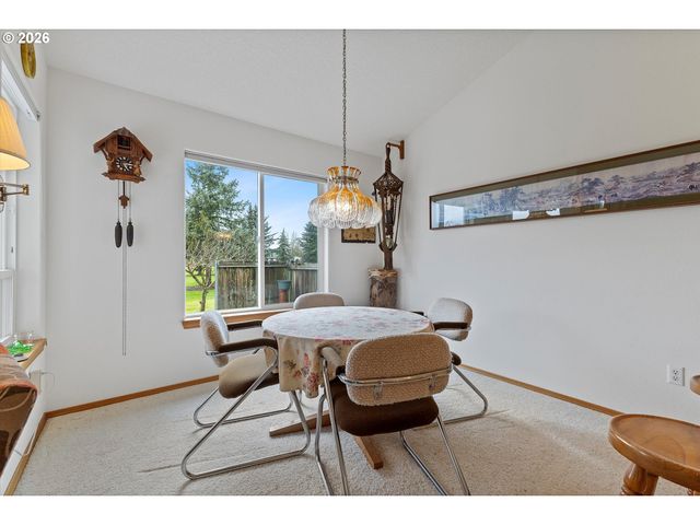 1954 Sw SESAME St, Mc Minnville, OR 97128