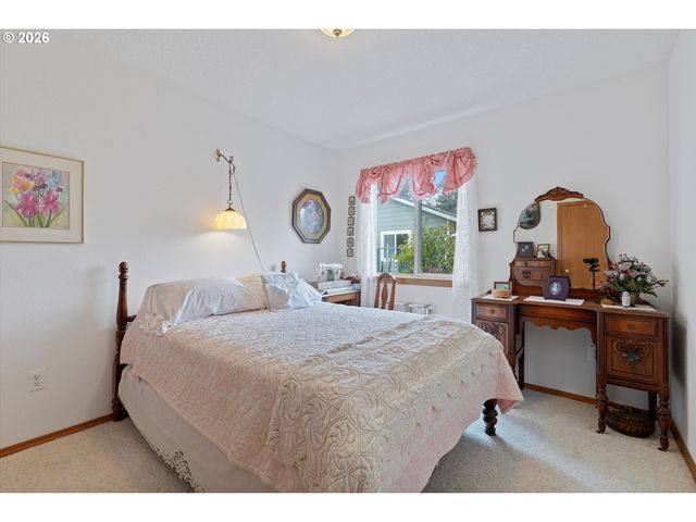 1954 Sw SESAME St, Mc Minnville, OR 97128