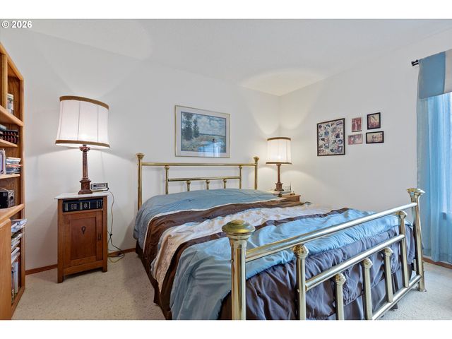 1954 Sw SESAME St, Mc Minnville, OR 97128