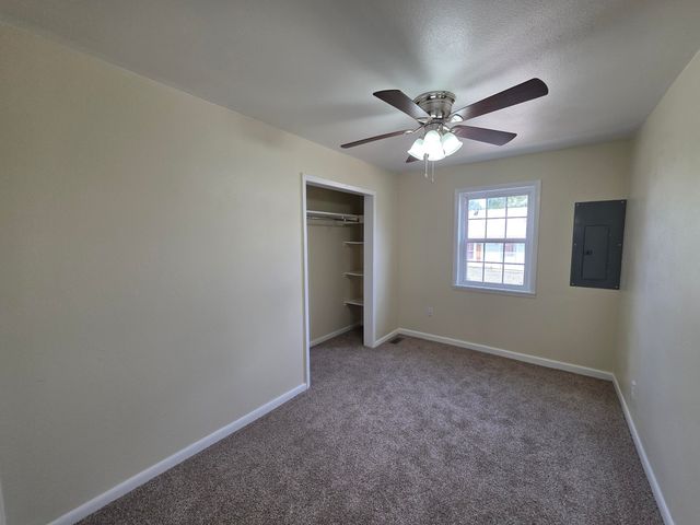 813 Bryan Street Street, Houston, MO 65483