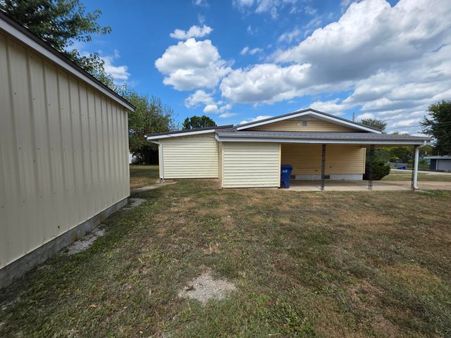 813 Bryan Street Street, Houston, MO 65483