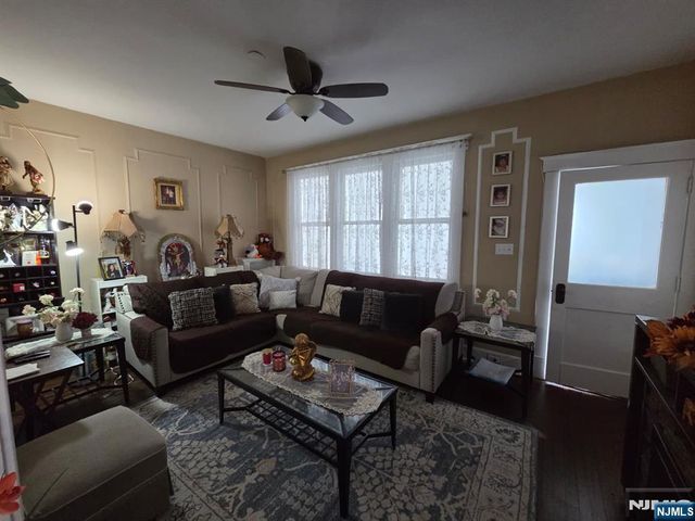 327 7th Street 2nd floor, Carlstadt, NJ 07072