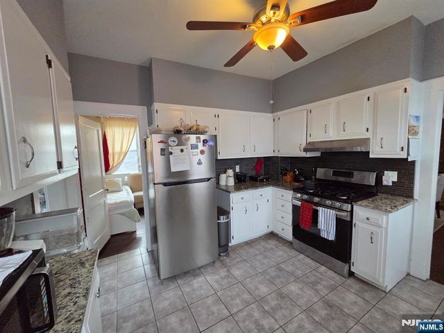 327 7th Street 2nd floor, Carlstadt, NJ 07072