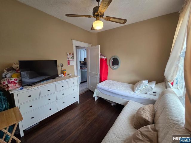 327 7th Street 2nd floor, Carlstadt, NJ 07072