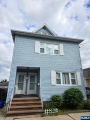 327 7th Street 2nd floor, Carlstadt, NJ 07072