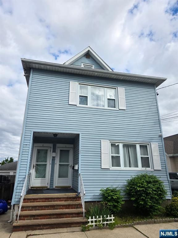 327 7th Street 2nd floor, Carlstadt, NJ 07072