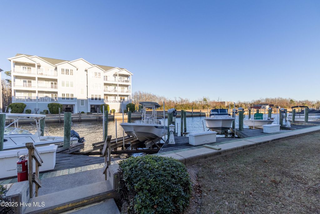 413 Captains Cove Unit A, Edenton, NC 27932