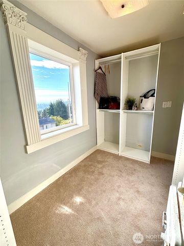 1109 E 31 Street, Tacoma, WA 98404