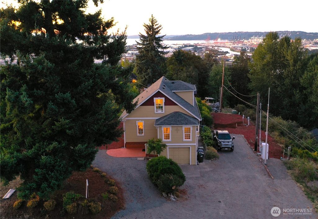 1109 E 31 Street, Tacoma, WA 98404