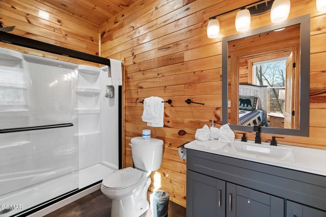 139 Water Tower Road, Gatlinburg, TN 37738