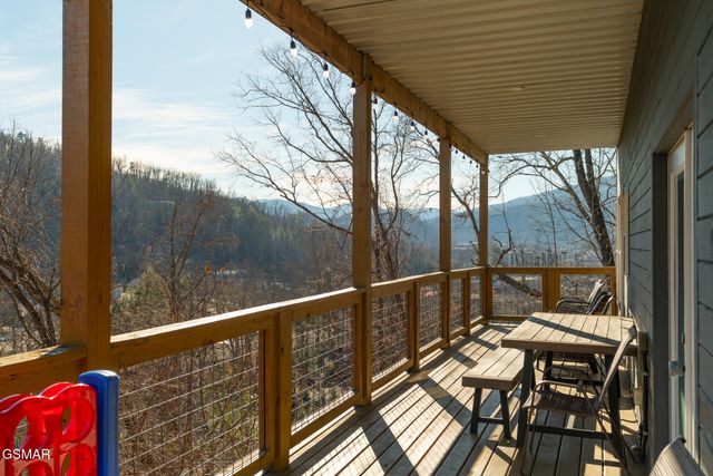 139 Water Tower Road, Gatlinburg, TN 37738