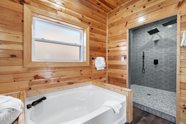 139 Water Tower Road, Gatlinburg, TN 37738