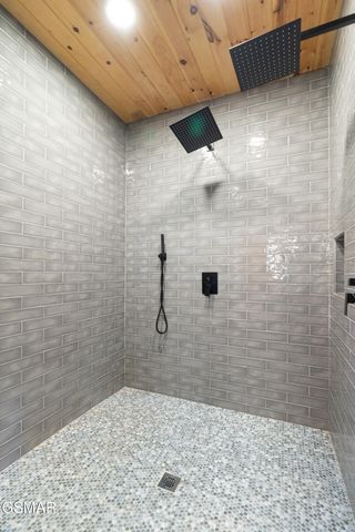 139 Water Tower Road, Gatlinburg, TN 37738