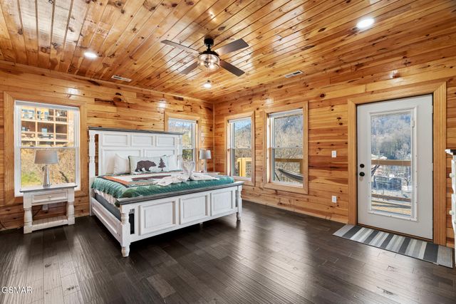 139 Water Tower Road, Gatlinburg, TN 37738