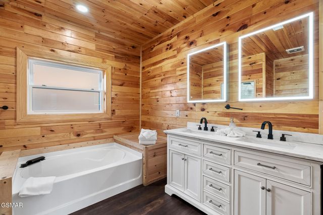 139 Water Tower Road, Gatlinburg, TN 37738