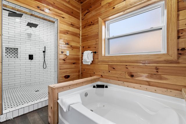 139 Water Tower Road, Gatlinburg, TN 37738