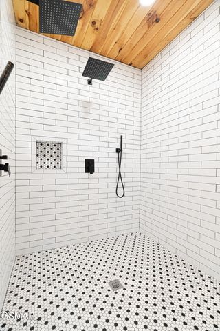 139 Water Tower Road, Gatlinburg, TN 37738