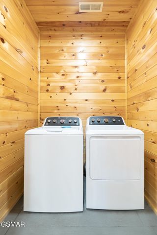 139 Water Tower Road, Gatlinburg, TN 37738