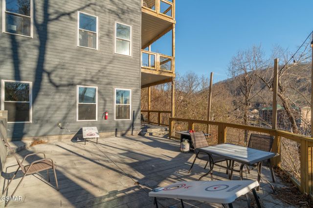 139 Water Tower Road, Gatlinburg, TN 37738