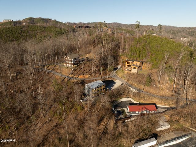 139 Water Tower Road, Gatlinburg, TN 37738