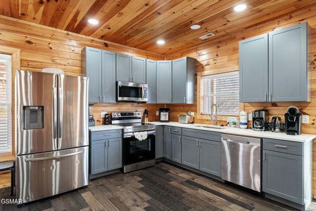 139 Water Tower Road, Gatlinburg, TN 37738