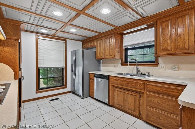 1424 10th Street, Van Buren, AR 72956