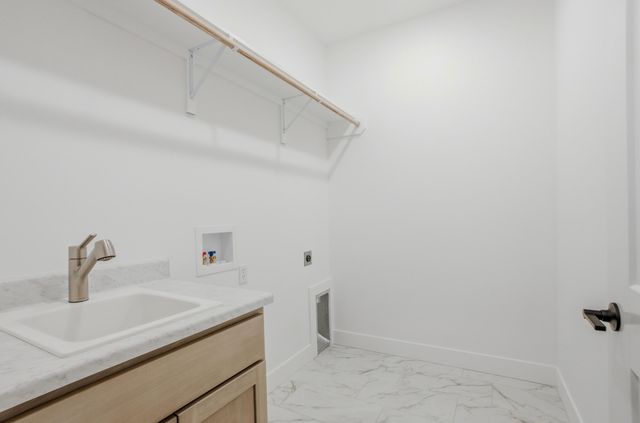 705 NAPA DR, Columbia, MO 65203