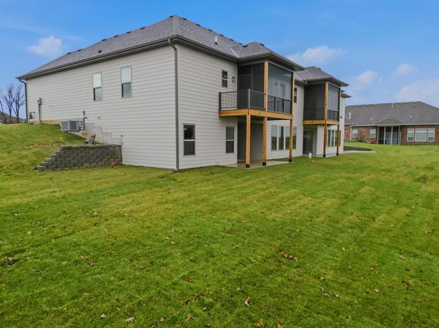 705 NAPA DR, Columbia, MO 65203