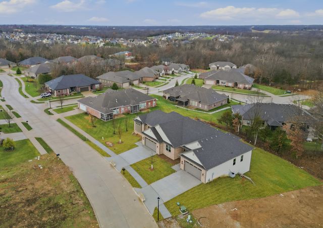 705 NAPA DR, Columbia, MO 65203