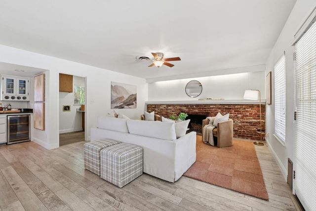 6801 Westmore Way, Carmichael, CA 95608