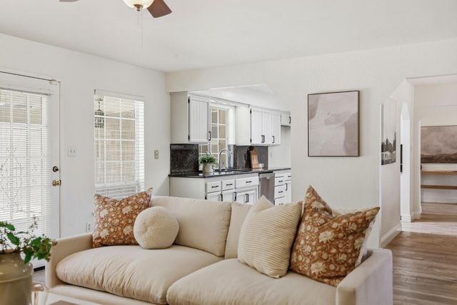 6801 Westmore Way, Carmichael, CA 95608