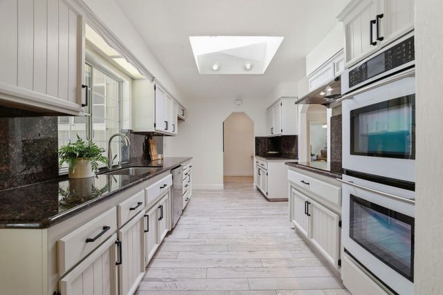6801 Westmore Way, Carmichael, CA 95608