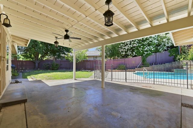 6801 Westmore Way, Carmichael, CA 95608