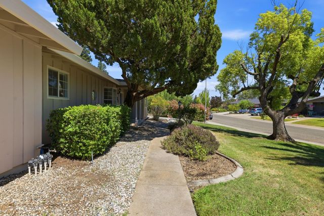 6801 Westmore Way, Carmichael, CA 95608