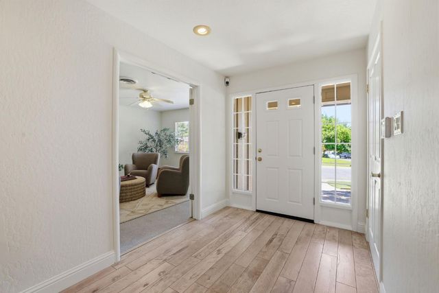 6801 Westmore Way, Carmichael, CA 95608