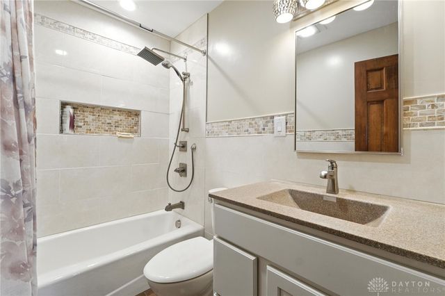 3530 Heatherwood Avenue, Springfield, OH 45503