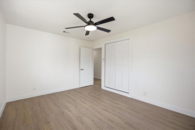 737 W Ilex Drive, West Palm Beach, FL 33403