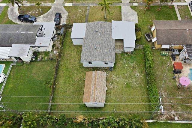 737 W Ilex Drive, West Palm Beach, FL 33403