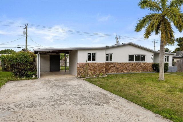 737 W Ilex Drive, West Palm Beach, FL 33403