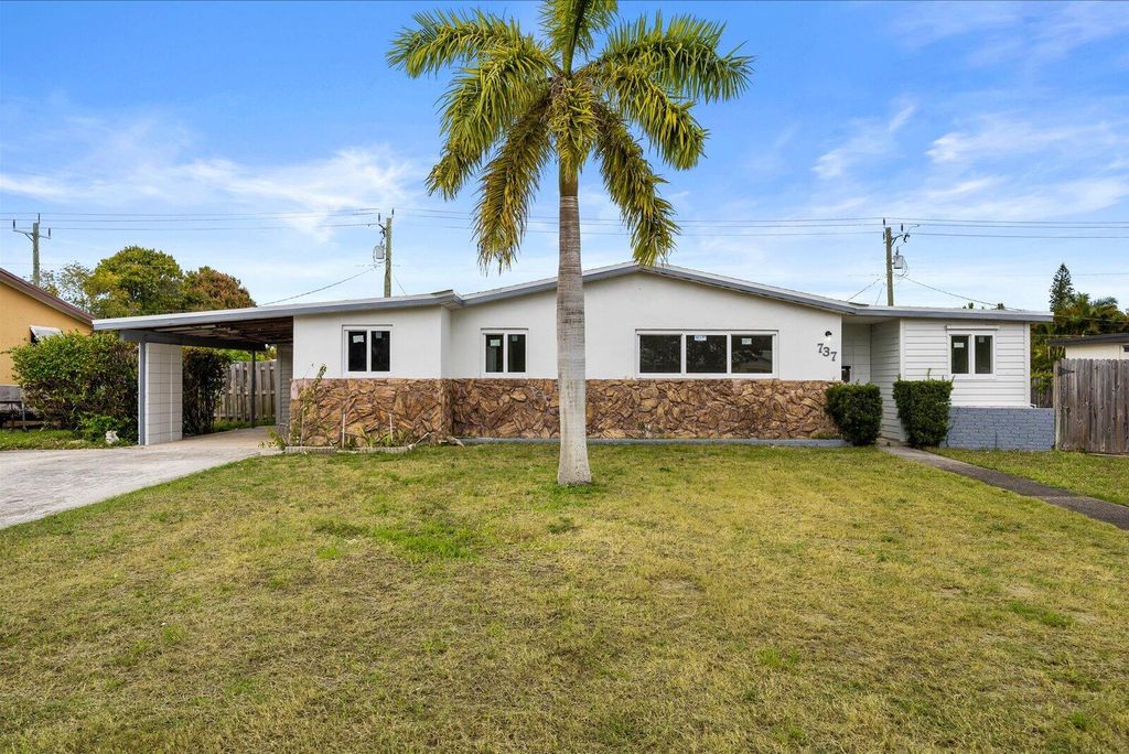 737 W Ilex Drive, West Palm Beach, FL 33403