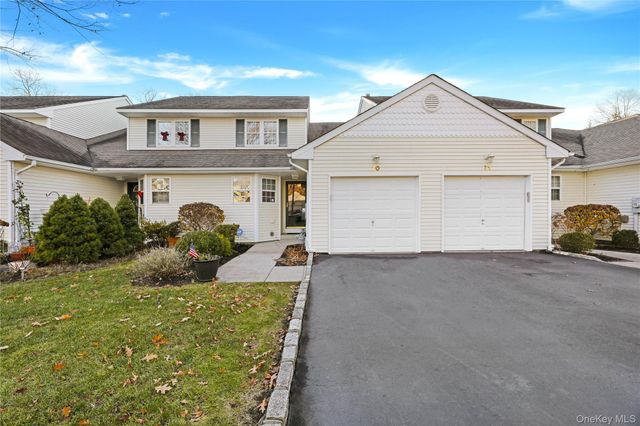 70 Strawberry Commons, Riverhead, NY 11901