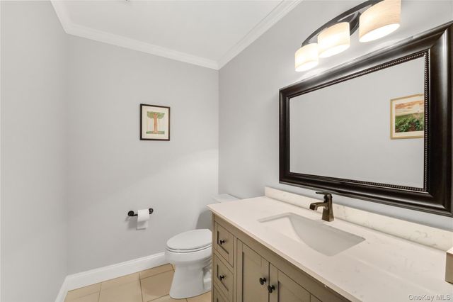 70 Strawberry Commons, Riverhead, NY 11901