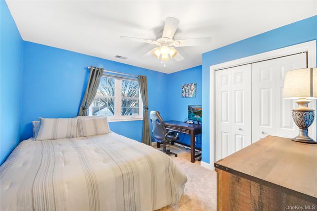 70 Strawberry Commons, Riverhead, NY 11901