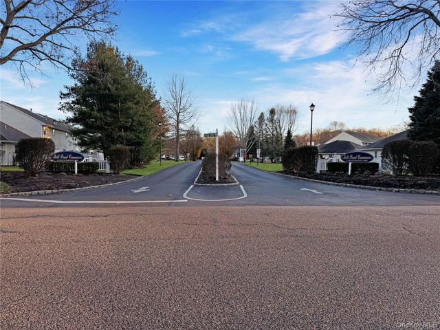 70 Strawberry Commons, Riverhead, NY 11901